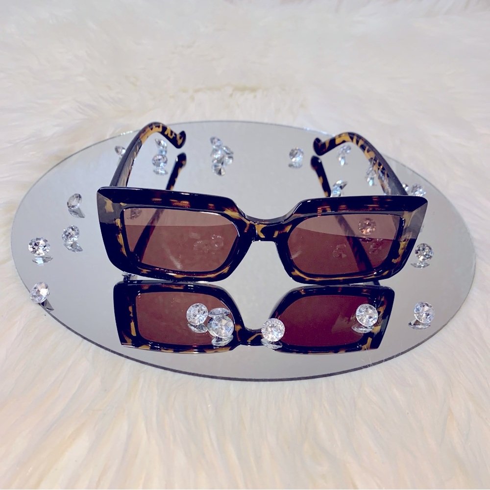 Rectangle sunglasses